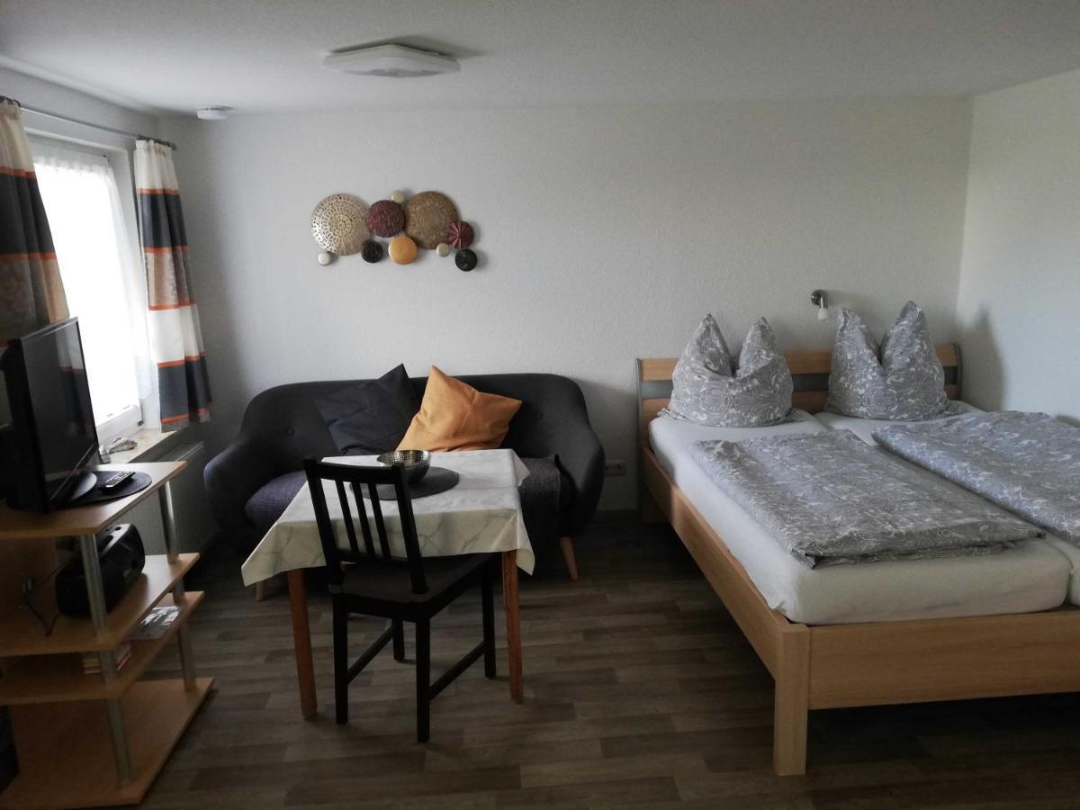 Ferienhaus Eppler _ Objekt 25845 Dierkow Habitación foto